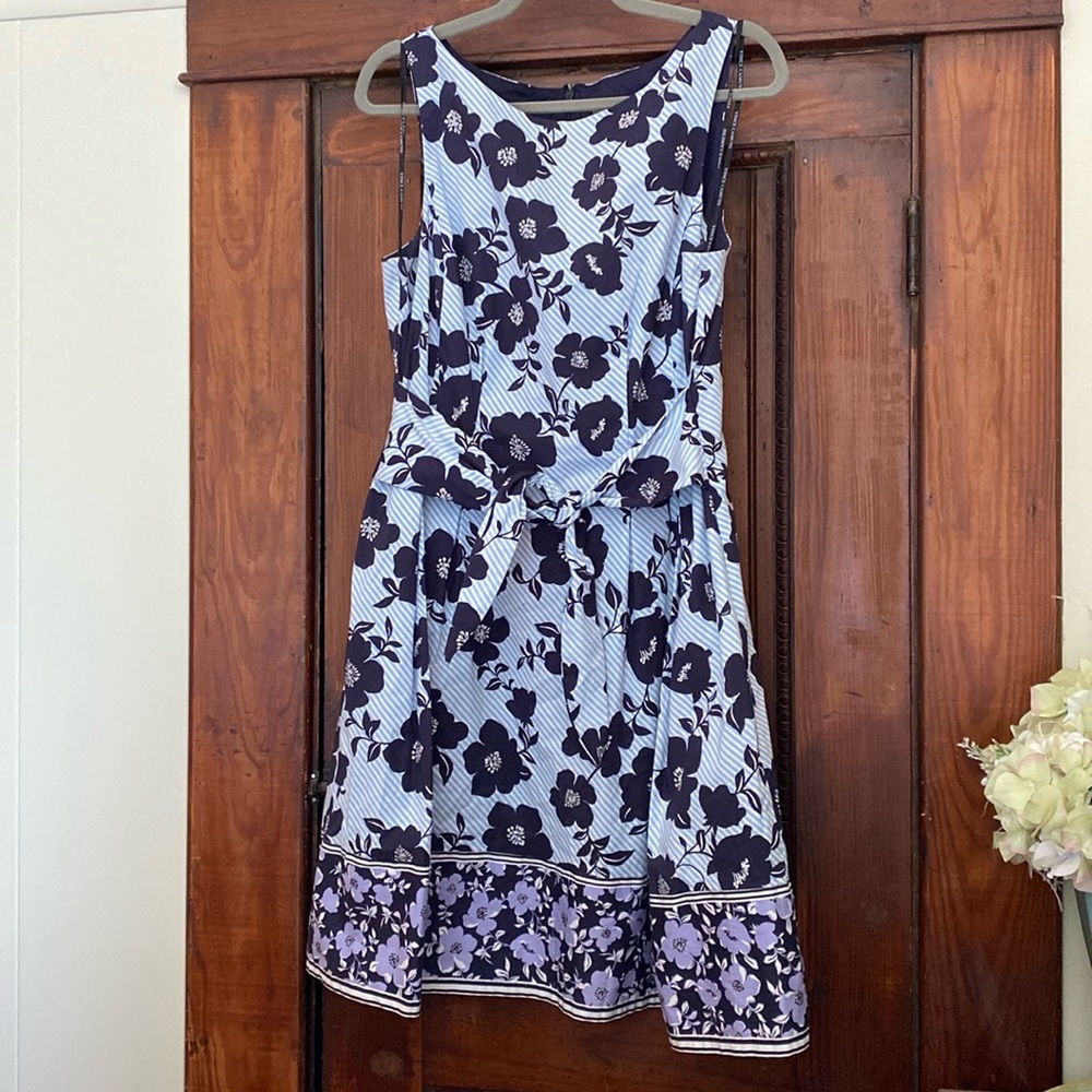 Vince Camuto floral dress size 14